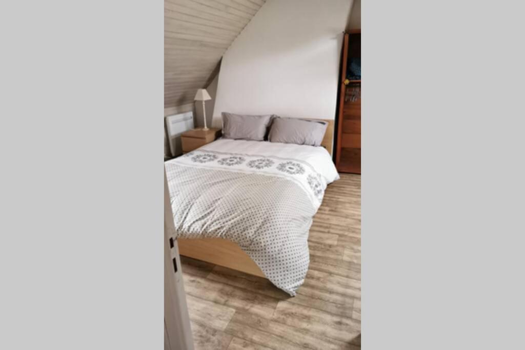 Petite Maison Dans Les Monts D'Arree Ty Coz Commana Екстер'єр фото